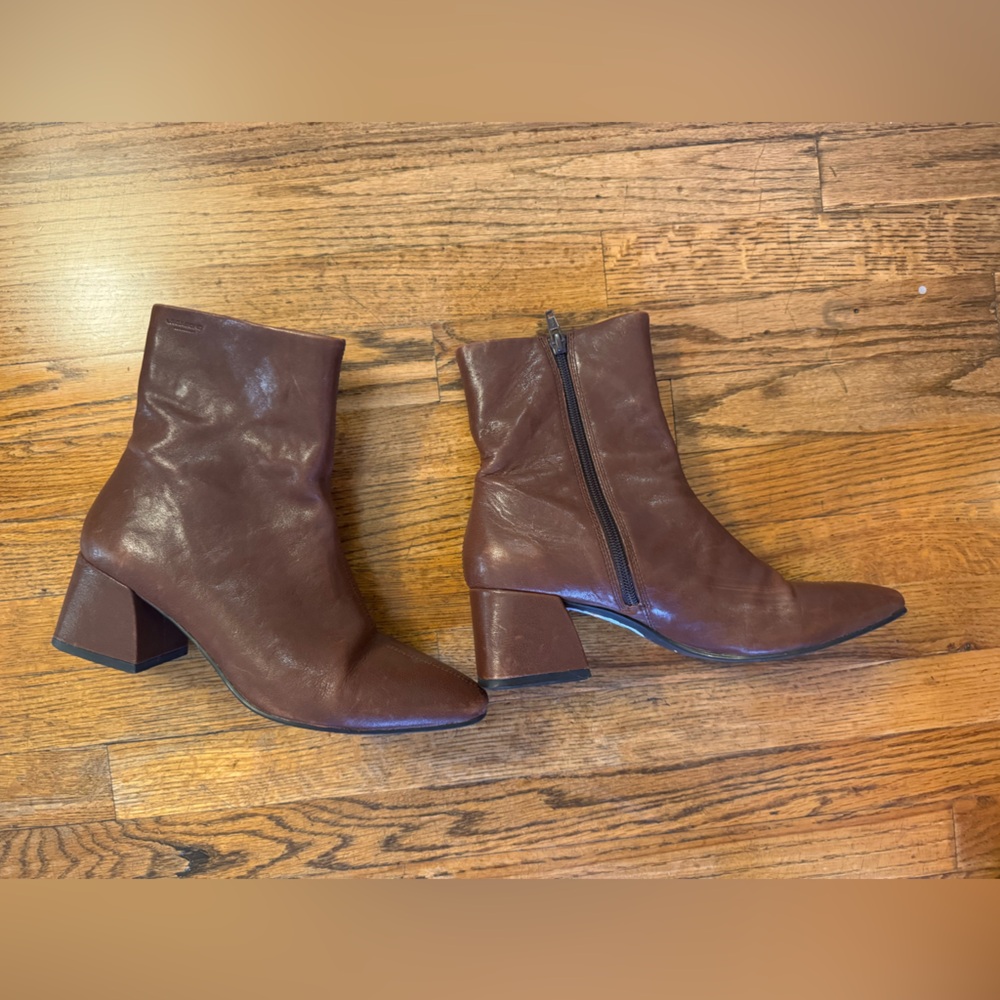 Vagabond Brown Pointed Toe Block Heel Ankle Boots